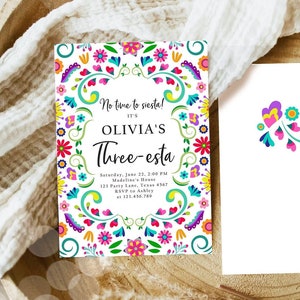 Bewerkbare Fiesta-uitnodiging Three-esta Mexicaanse verjaardagsfeestje cactus Mexico bloemenmeisje kinderen 3e afdrukbare uitnodigingssjabloon Corjl 0466