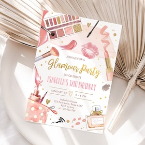 Invitación de cumpleaños editable con brillos para fiesta de cumpleaños glamurosa, maquillaje de spa, rosa y dorado para niña. Descargar plantilla imprimible Corjl 0420.