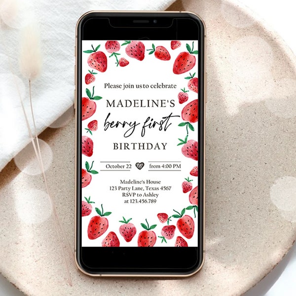 Invito elettronico modificabile per il primo compleanno con fragole e frutti di bosco, modello digitale per telefono con fragole dolci, invito digitale 0399