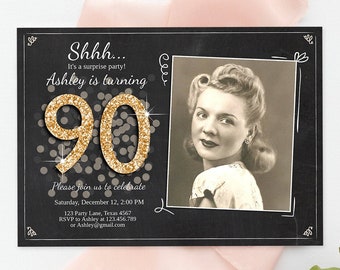 Modifiable tout âge, faire-part d'anniversaire surprise pour adulte des 90 ans, craie rustique noir, paillettes d'or, téléchargement photo modèle Corjl imprimable 0103