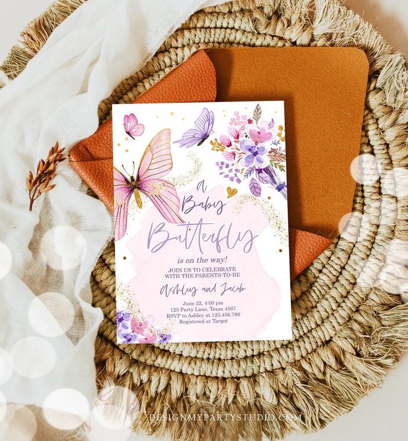 Redigerbar fjärilsbabyshowerinbjudan Lila fjäril på väg Blommig rosa guldflicka Digital nedladdning Evite-mall Utskrivbar 0437 bild 5
