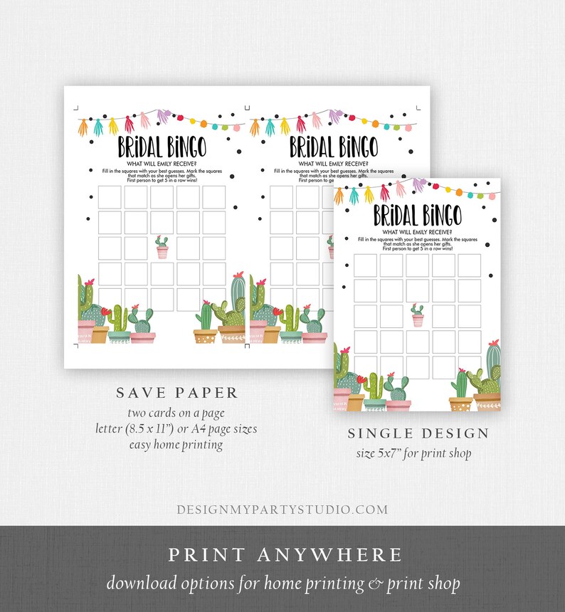 K&ouml;nnte beinhalten: Braut-Bingo-Spielkarten mit Kaktus-Motiv. Die Karten zeigen den Text "Bridal Bingo" und "What will Emily receive?" mit einem Raster zum Markieren von Vermutungen. Das Design umfasst farbenfrohe Kaktus-Illustrationen und dekorative Lichterketten.