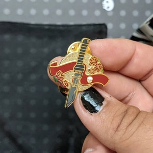 Bad Batch Hunter&#39;s Knife Hard Enamel Pin