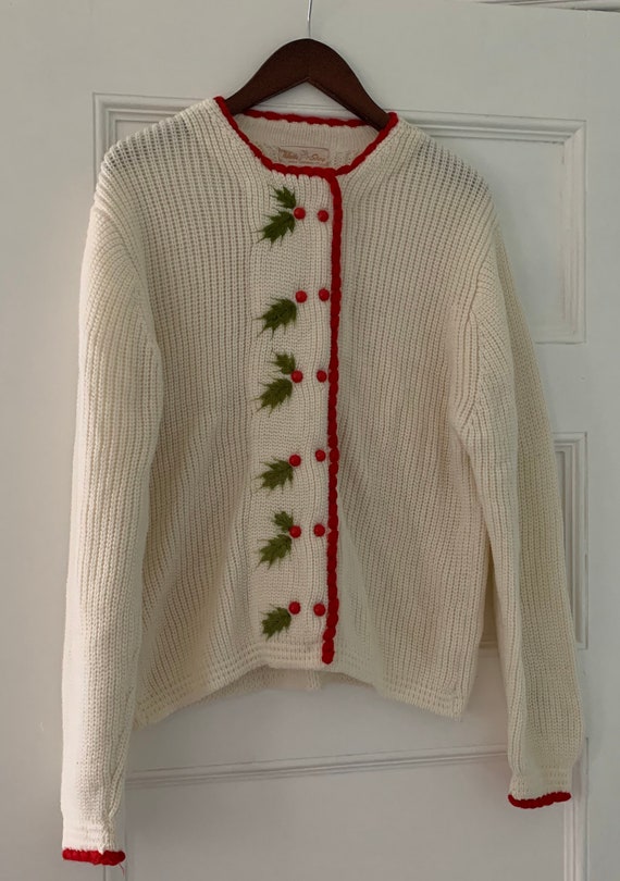 Vintage White Stag Holiday Christmas Sweater - Hol