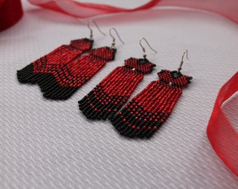 Red dress beaded earrings, fringe earrings, Chandelier Earrings,red dress earrings,Red dangle earrings,Long Earrings