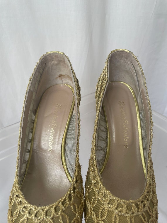 1980's golden heels covered in swirls. Size IT38,5 - image 8