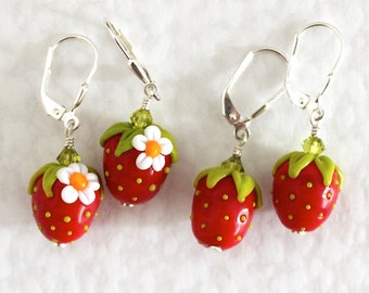 strawberry earrings; Murano glass; 925 silver ear hooks; handmade by PERSICO; Summertime