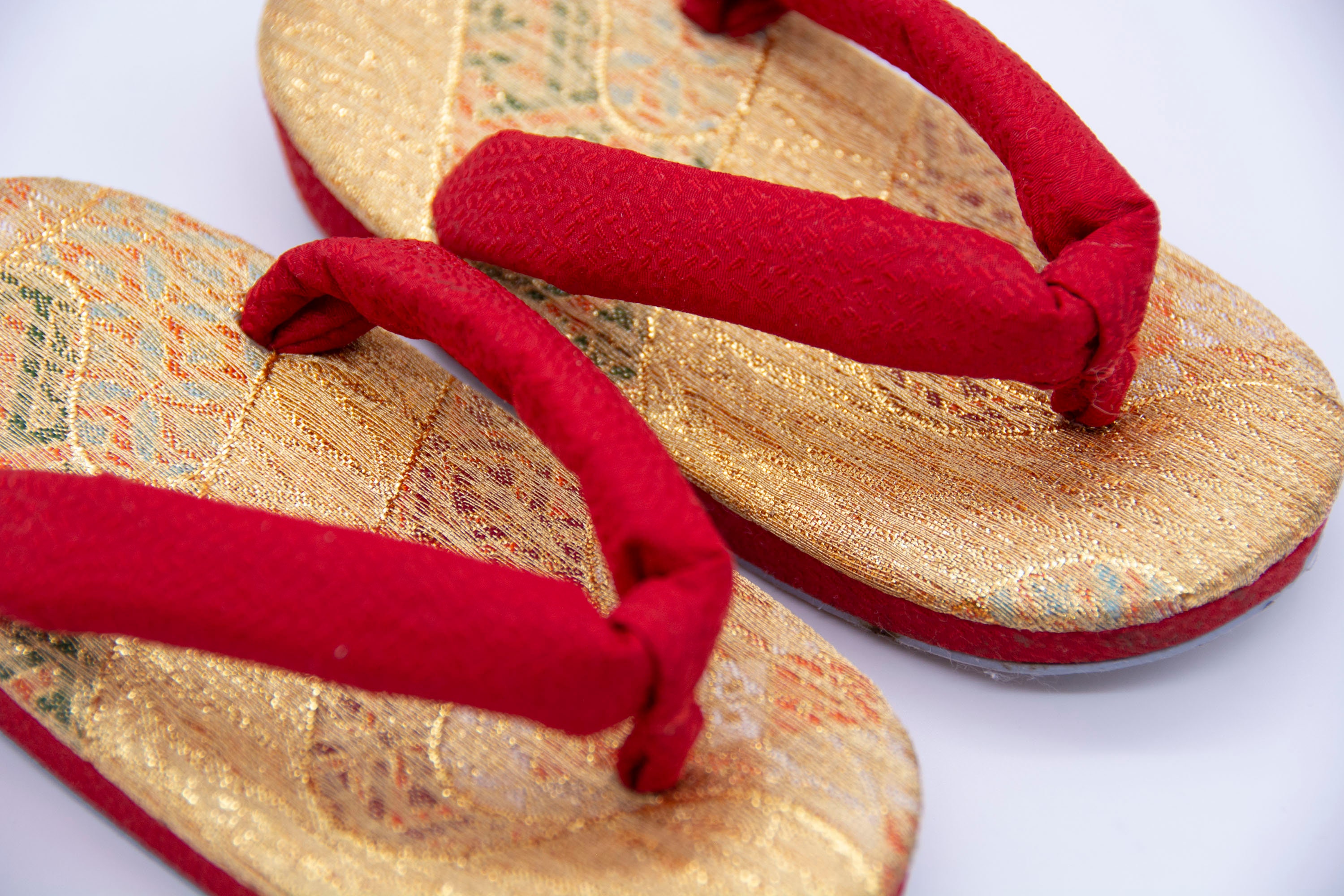 Knotted Japanese Nuno Zori Slipperslooking To Get Your Wardrobe Refreshed Now S The Time Dresses Denim Tops Shoes And More Best Selling Promotional Products