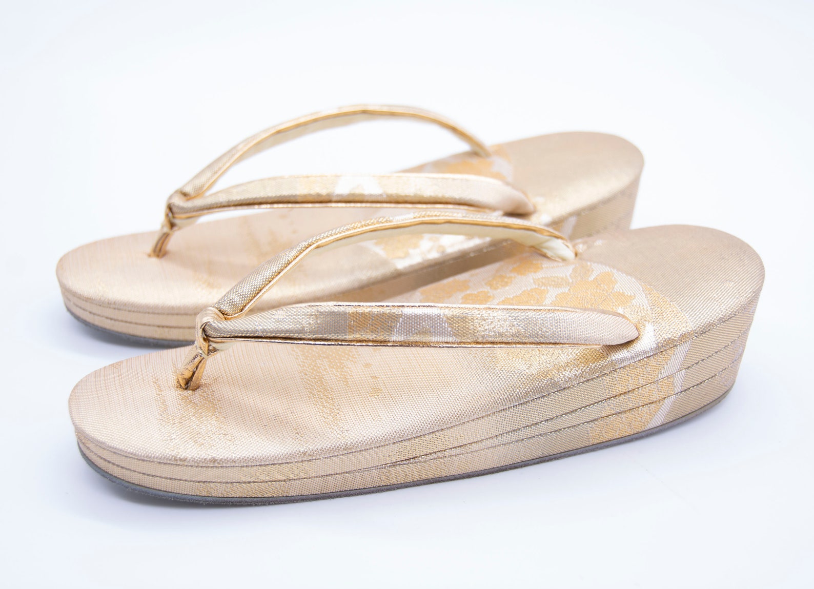 women's zori sandals