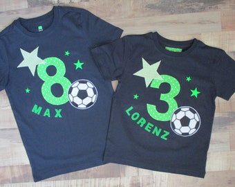 Geburtstagsshirt mit Fußball und Zahl 1 2 3 4 5 6 7 8 9 10 Kinder Jungen Shirt Fussball grün Geburtstag Sterne Stern