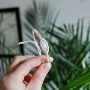 Macrame bracelet with moonstone