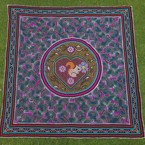 143 x 144 cm GROSSER Shipibo Wandteppich