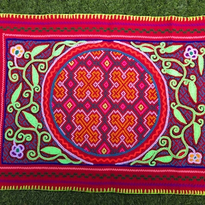 Tapiz Shipibo de 56 x 49 cm