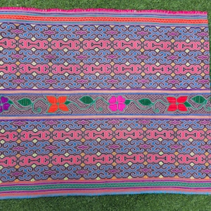 77x66cm Shipibo Tapestry