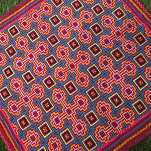 46x45cm Shipibo Tapestry