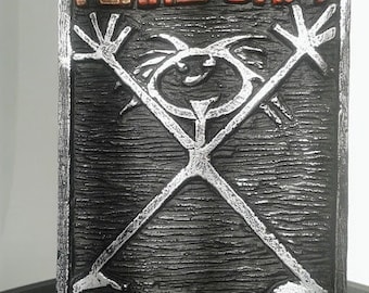 Escultura de arte rupestre Alive hecha a mano