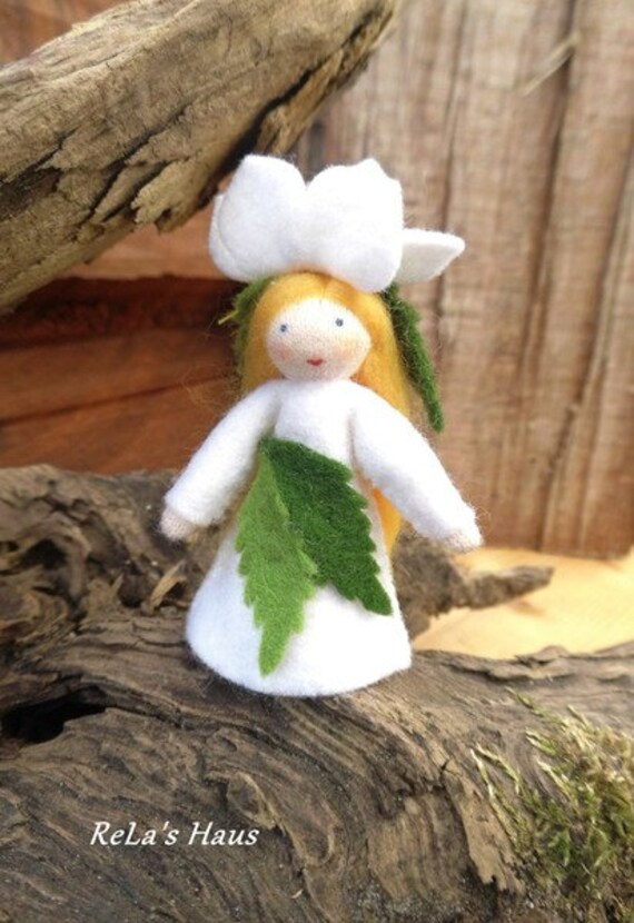 waldorf felt dolls