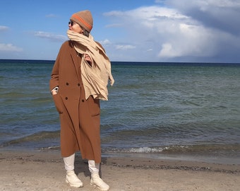 Sand, weicher Schal aus Musselin, unisex, beige Mütze mit Neonstreifen