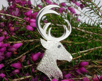 Sterling Silver 925  Scottish Stag Head Brooch  with Sapphire Eye