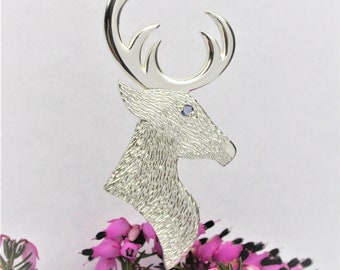 Sterling Silver 925  Scottish Stag Head Pendant with Sapphire Eye