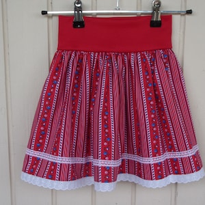 CHILDREN'S SKIRT-- red floral