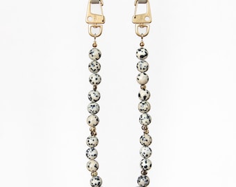 Short phone chain made of Dalmatian jasper natural stone beads and a clay phone case for iPhone and Samsung, handmade by eilenna