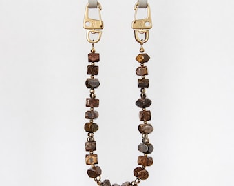 Short phone chain made of bronzite natural stone beads and a CLAY phone case for iPhone and Samsung, handmade by eilenna