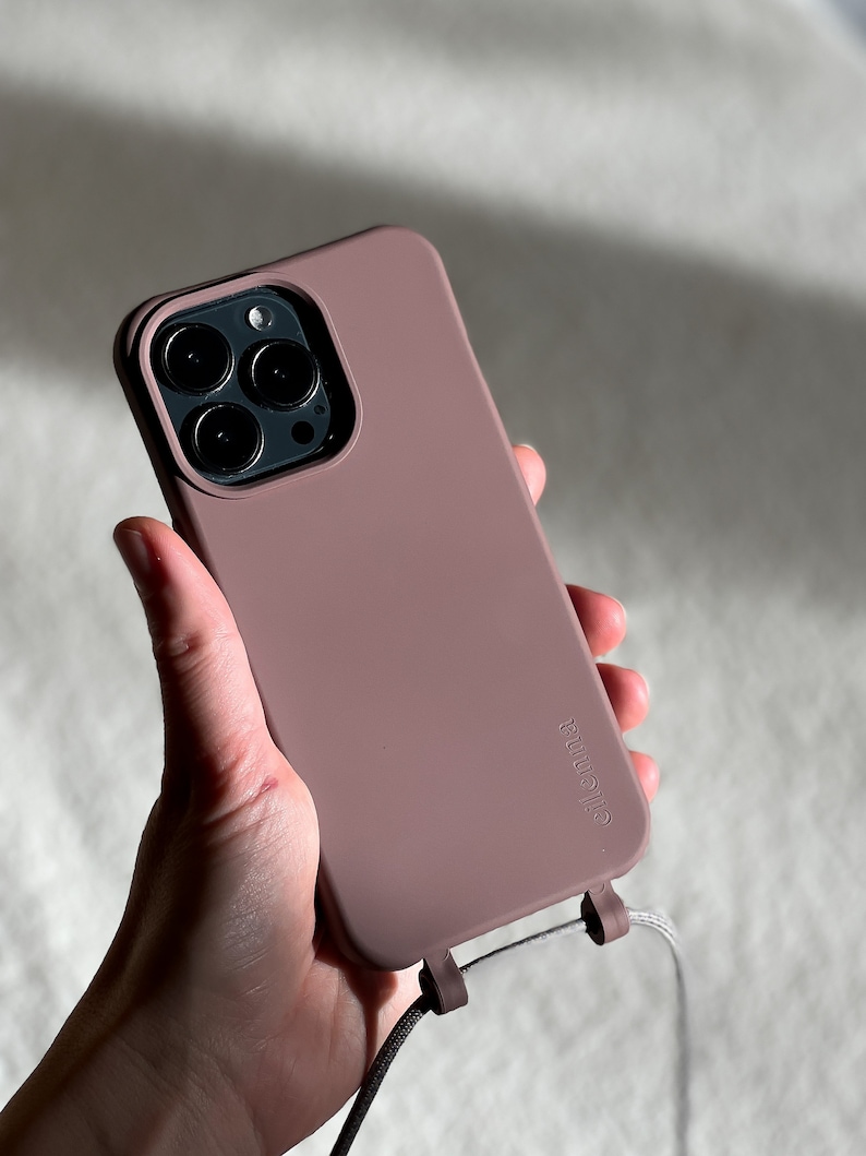 Łańcuszek i etui na telefon do iPhone'a i Samsunga w kolorze BERRY z ...