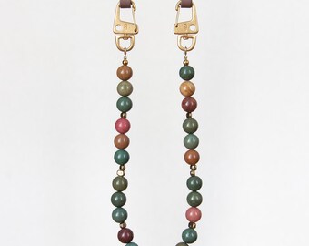 Short phone chain made of stone beads and phone case in BERRY for iPhone Samsung, handmade by eilenna