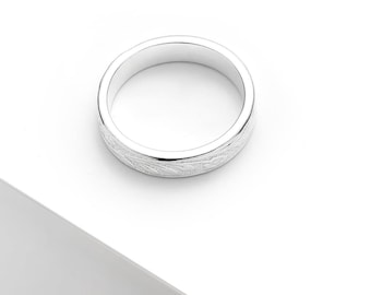 925 Silver Floral Flower Ring Band, Elegant Minimalist Stacking Ring with Textured Subtle Floral Detail, Eternity Travel Wedding Ring Band