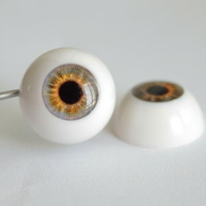 Reborn doll eyes BJD Realistic Acrylic blue  Doll Eyes One Pair with MAGIC  size 18 mm or 20 mm