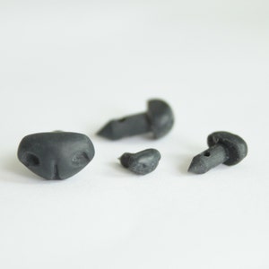 set of 4 different sizes plastic black noses  for toy, animal noses, dog noses, needle felting noses, black Nose Teddy Bear