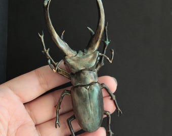 Large Stag Beetle Figurine – Hand Painted 3D Printed Insect Sculpture, Metallic Bug Art, Gothic Fantasy Home Decor Gift halloween