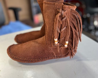 Grounding shoes custom handmade by me in California These boots are a mahogany moose suede with copper insoles sold