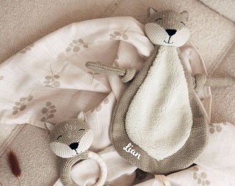 Couverture câline personnalisée doudou avec nom renard cadeau personnalisé bébé cadeau de bébé sucette avec nom cadeau naissance