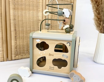 Personalized wooden activity cube – christening gift for girls and boys – Montessori toy – baby toy – birth gift