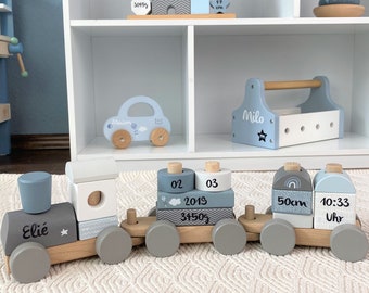 Babygeschenk zur Geburt, Geschenk Geburt, Holzeisenbahn personalisiert blau, Personalisierte Babygeschenke zur Geburt