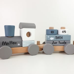 Taufe Geschenk, Holzeisenbahn personalisiert blau, Taufgeschenk für Jungen, Geschenkideen Taufe Bild 4