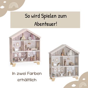 Puede incluir: Dos casas de mu&ntilde;ecas de madera, pintadas en rosa claro y blanco, con varias habitaciones y muebles en miniatura. El texto dice: "So wird Spielen zum Abenteuer!" y "In zwei Farben erh&auml;ltlich."
