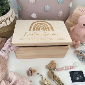 Caja de recuerdos para bebés y niños - Regalo de bautizo arcoíris personalizable