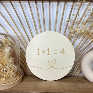 We krijgen een baby, zwangerschapsaankondiging 1+1=4, je wordt vader, zwangerschap aankondigen, we krijgen een baby