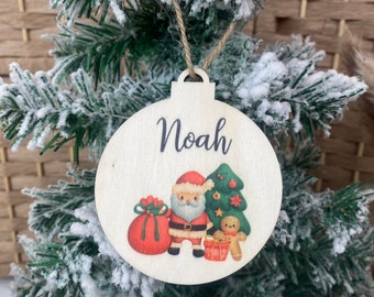 Boules de Noël en bois Étiquette cadeau de Noël Cadeau personnalisé Boule de sapin de Noël avec nom Décoration de Noël Père Noël