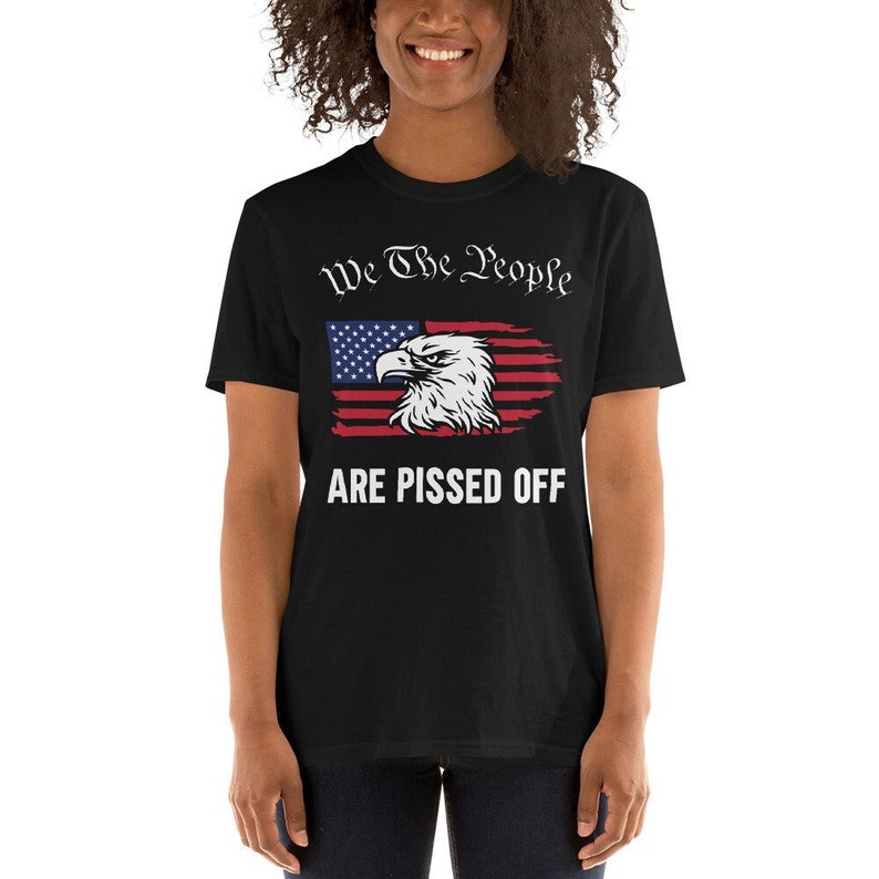 Camiseta Nós, o povo, estamos irritados - Dia do Trabalho Patriótico, Quatro de Julho, Camiseta da História Americana, 2ª Emenda, Camiseta do Orgulho Americano imagem 1