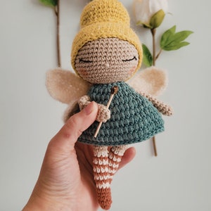 Crochet fairy doll pattern Aurora fairy doll amigurumi in English, Portuguese and Spanish image 2