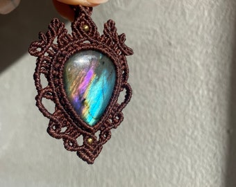 Rose blue Labradorite unisex. men.  Macrame necklace. Brass Unique. Hippie. Bohemian. ethnic. Powerful.  jewelry