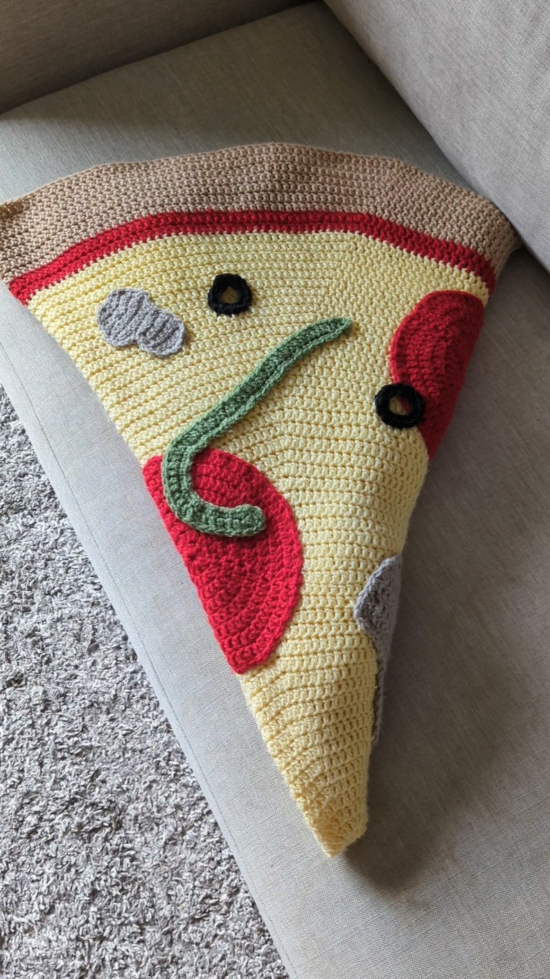 PDF PATTERN Pizza Blanket Crochet with Toppings Olives Pineapple Pepperoni Mushrooms Peppers image 4