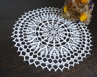 Lace doilies Dahliah, 38 cm, white