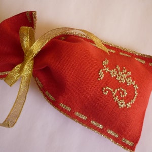 Geschenkbeutel Persönliche Initiale handgestickt!