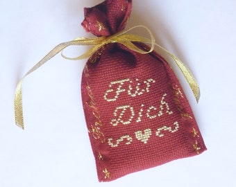 Lavender bag For you embroidered in red/gold