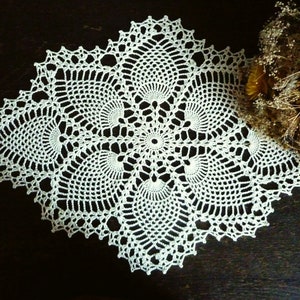 Table runner Isabel 44 x 30 cm cream